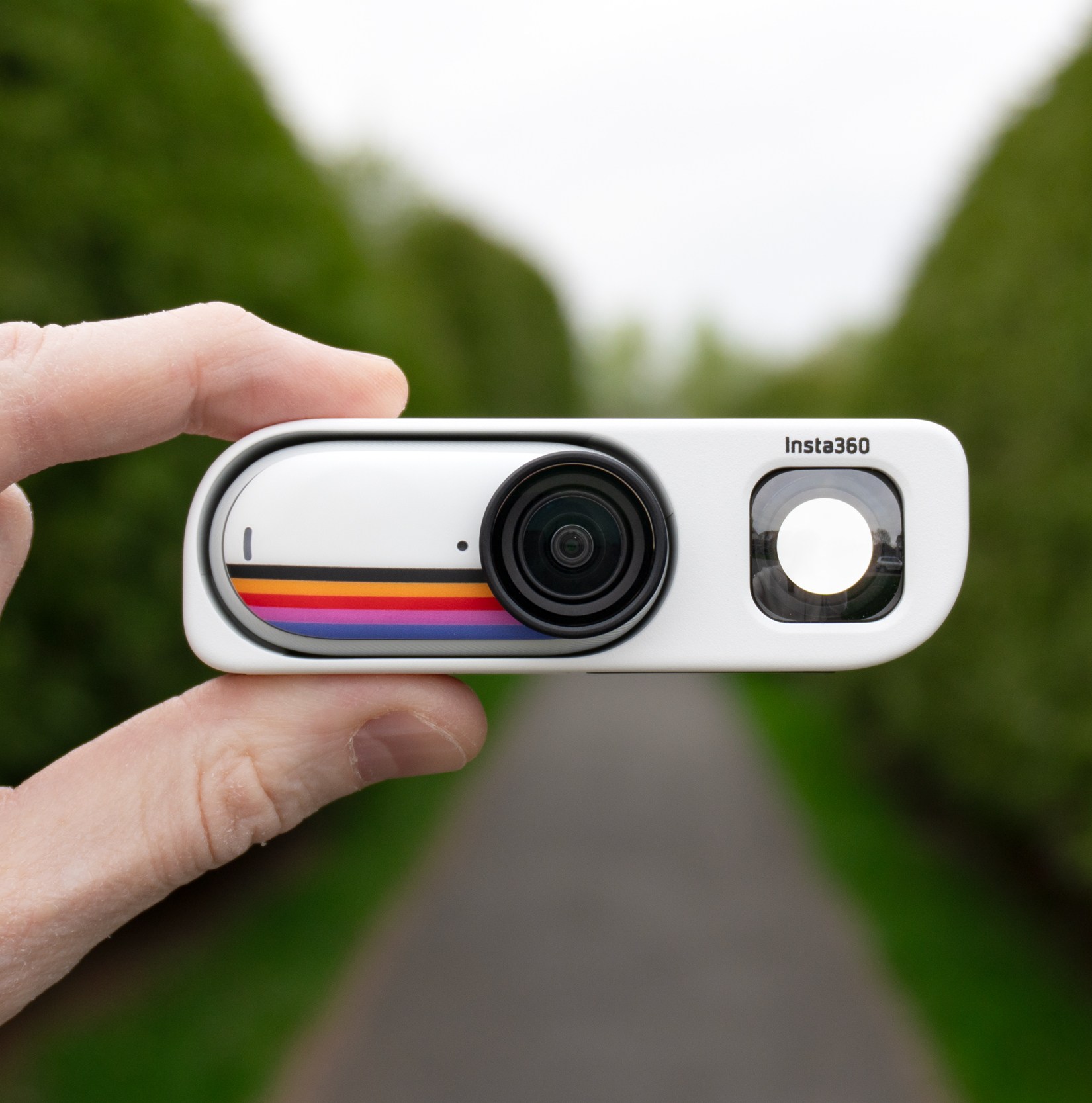 Insta360’s new viewfinder turns the action cam into a retro shooter