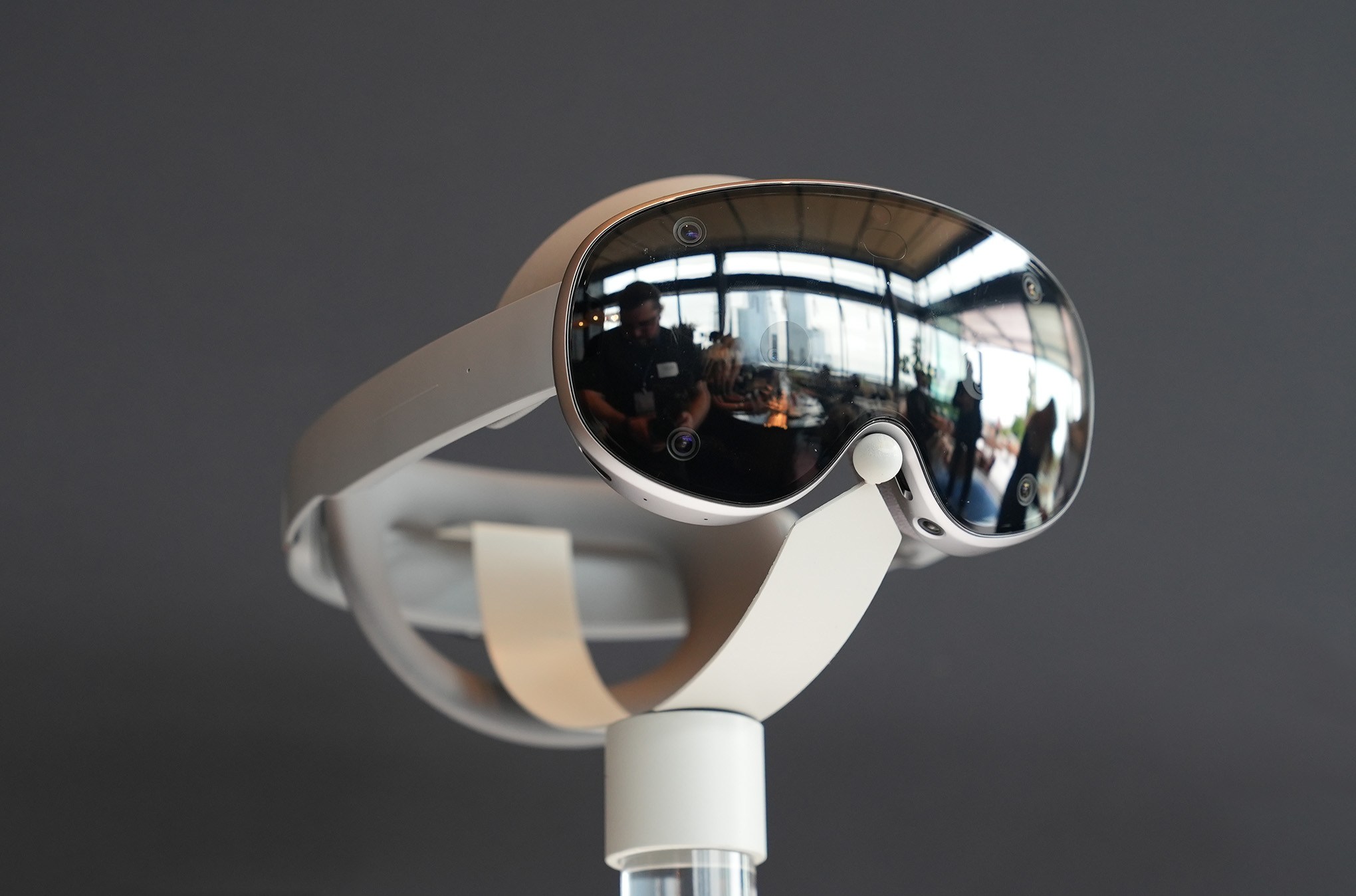 You can now turn 2D apps into 3D while using the Galaxy XR headset